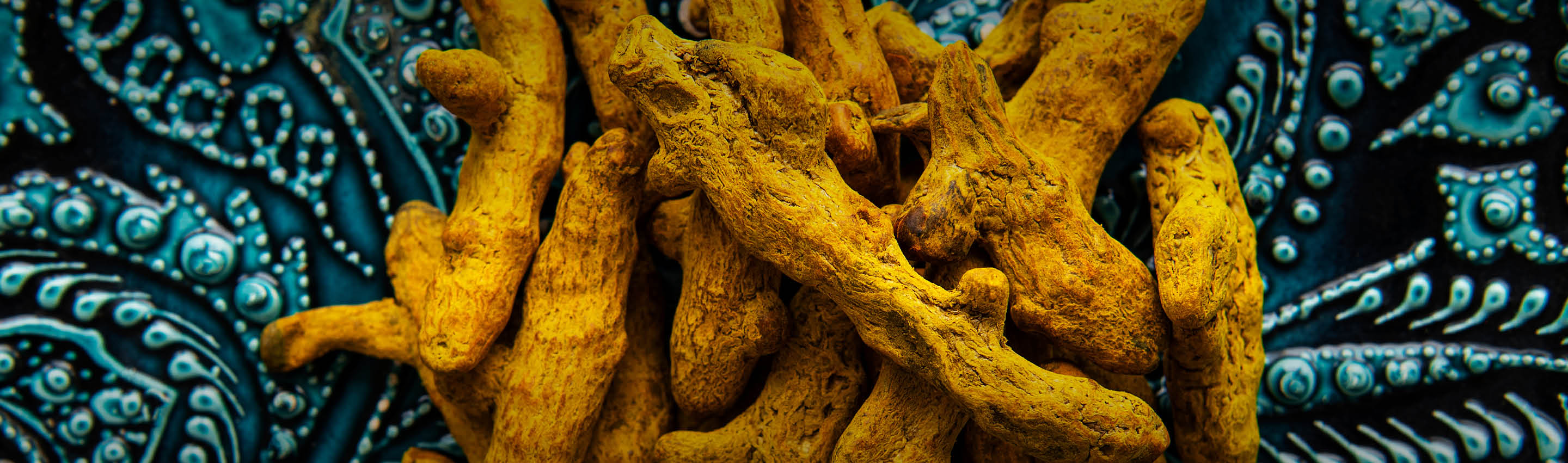 Kurkuma Pfeffer Mischung – EDEL KRAUT Getrocknete Kurkuma-Wurzel und Pfefferkörner – perfekte Bio-Mischung
